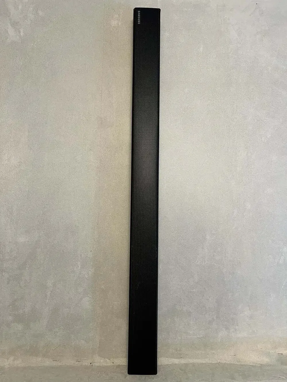 Samsung HW-M450 Soundbar Speaker (No remote)